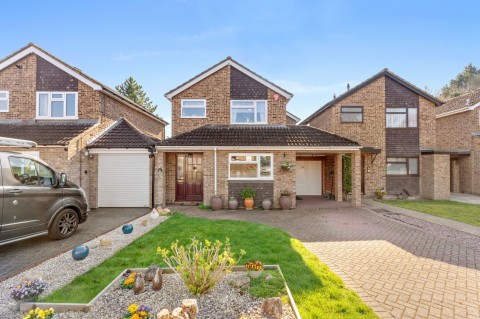 View full details for Conway Close, Loudwater, HP10
