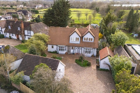 View full details for Marlow Road, Bourne End, SL8