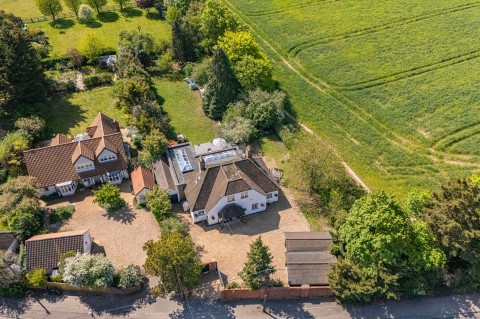 View full details for Marlow Road, Bourne End, SL8