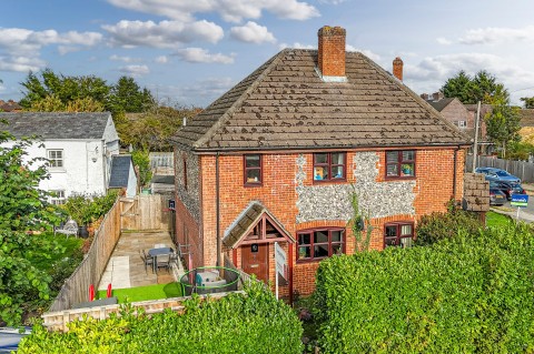 View full details for Oakland Way, Flackwell Heath, HP10