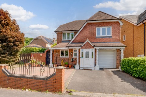 View full details for Thanstead Copse, Loudwater, HP10