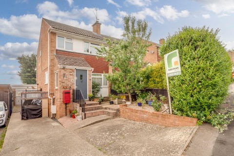 View full details for The Rise, High Wycombe, HP13