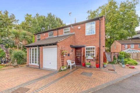 View full details for Lammas Way, Loudwater, HP10