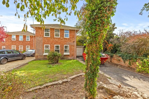 View full details for Millside, Bourne End, SL8