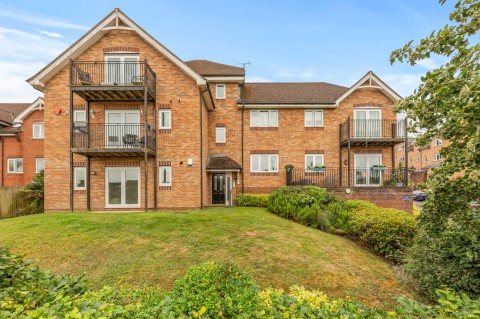 View full details for Rugby Rise, High Wycombe, HP11