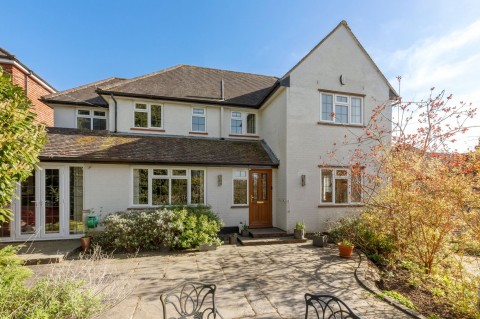 View full details for Stylecroft Road, Chalfont St. Giles, HP8