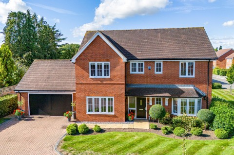 View full details for Hammond Street, Aston Clinton, HP22